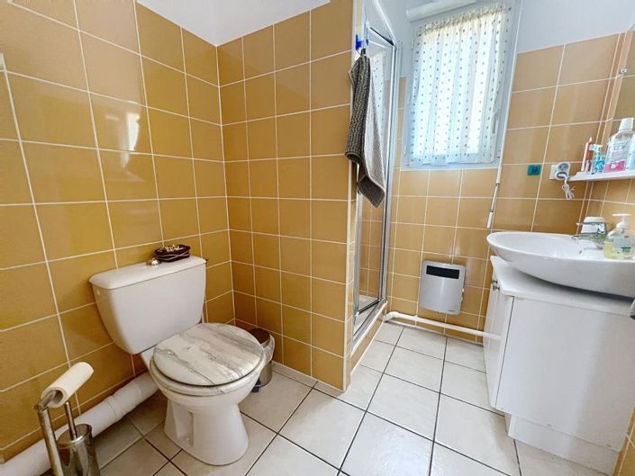 Image No.11-3 Bed House for sale