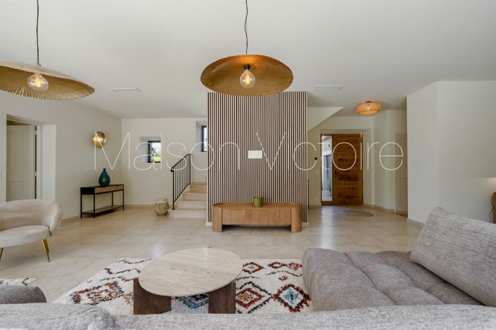 Image No.18-4 Bed House for sale
