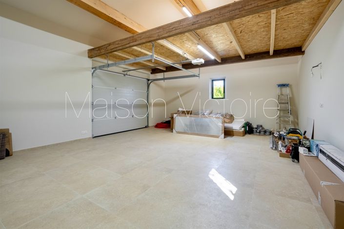 Image No.27-4 Bed House for sale