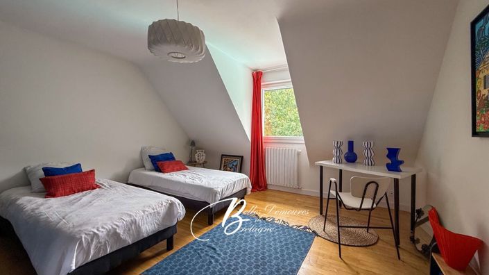 Image No.17-5 Bed House for sale