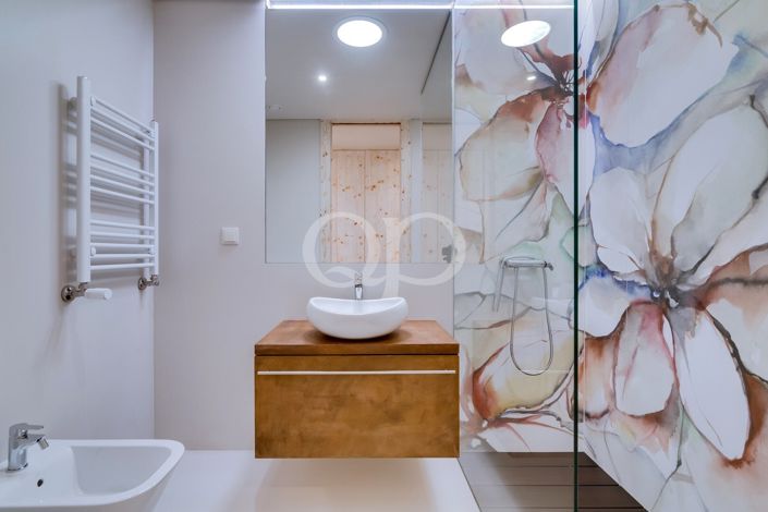 Image No.37-4 Bed House for sale