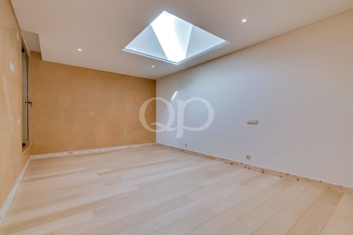 Image No.46-4 Bed House for sale
