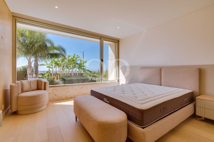 Image No.49-4 Bed House for sale