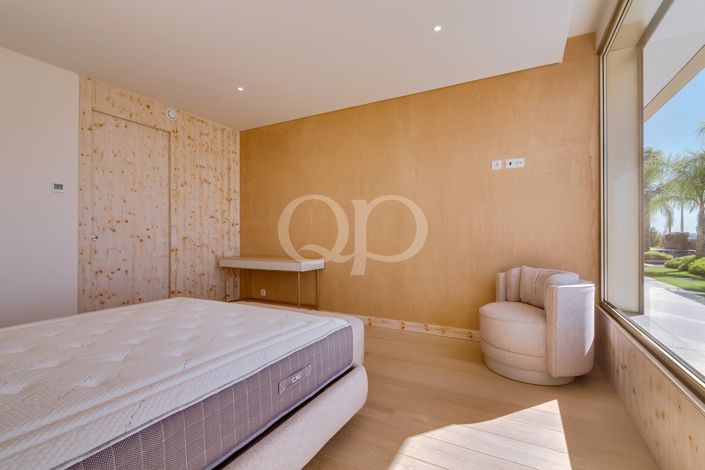 Image No.50-4 Bed House for sale