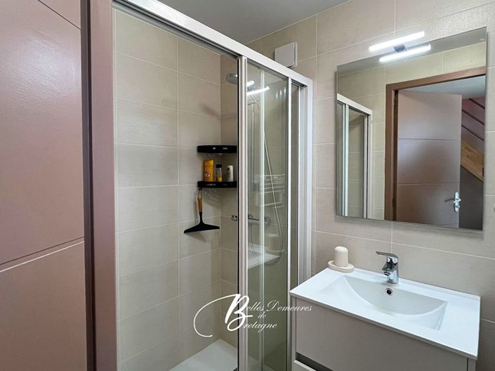 Image No.16-6 Bed House for sale