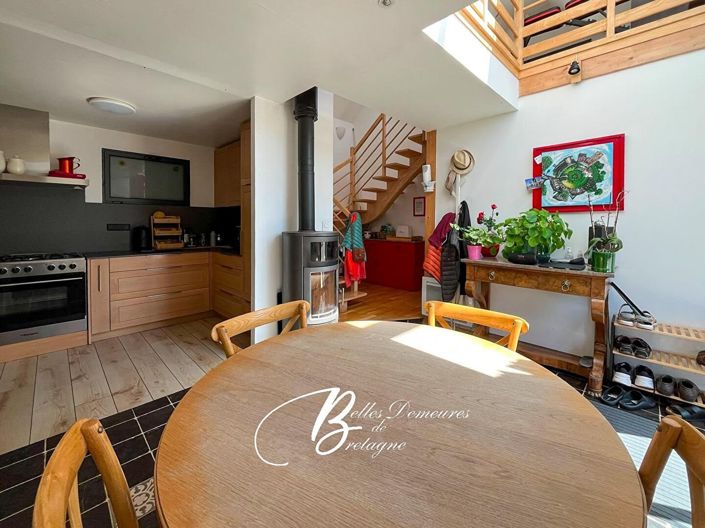 Image No.5-6 Bed House for sale