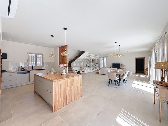 Image No.14-5 Bed House for sale