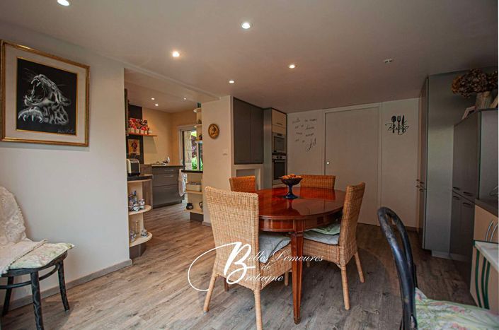 Image No.9-4 Bed House for sale