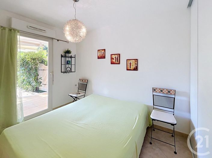 Image No.10-1 Bed Apartment for sale