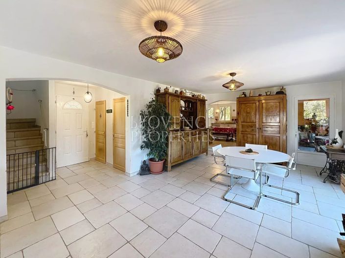 Image No.16-4 Bed House for sale