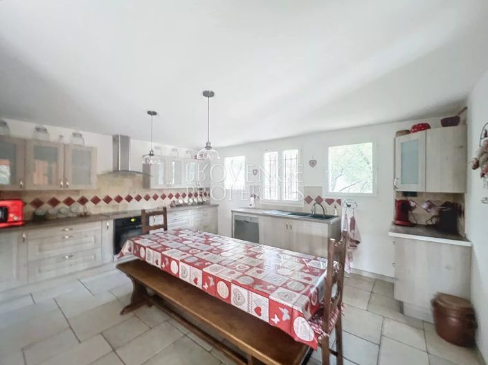 Image No.18-4 Bed House for sale