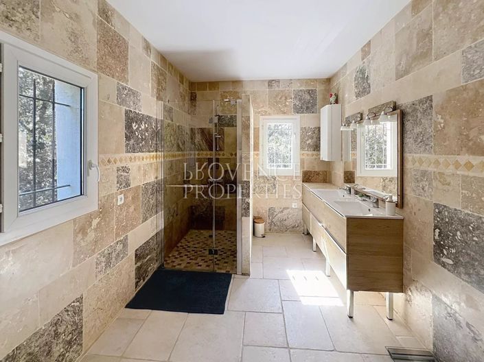 Image No.21-4 Bed House for sale