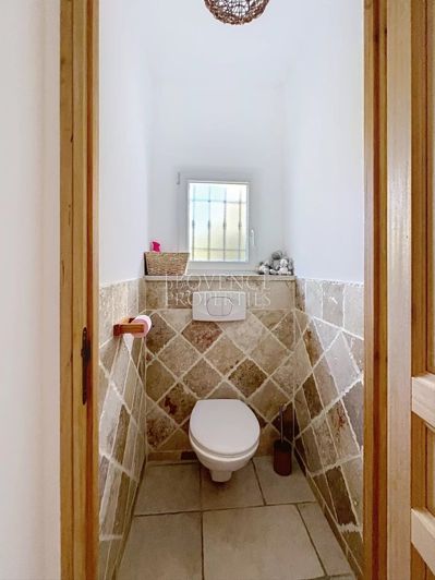 Image No.24-4 Bed House for sale