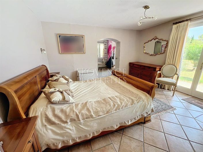 Image No.16-3 Bed House for sale