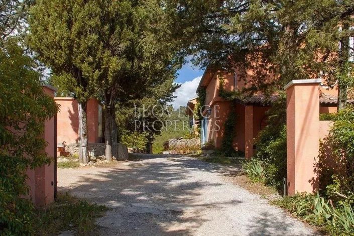 Image No.7-23 Bed House for sale