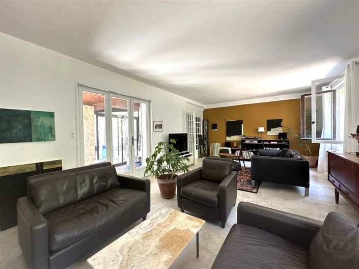 Image No.13-3 Bed House for sale
