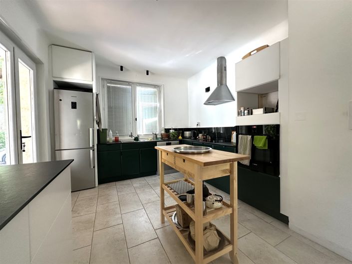 Image No.16-3 Bed House for sale