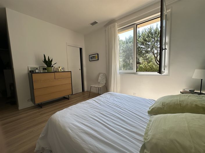 Image No.19-3 Bed House for sale