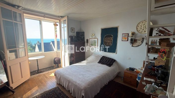 Image No.3-3 Bed House for sale