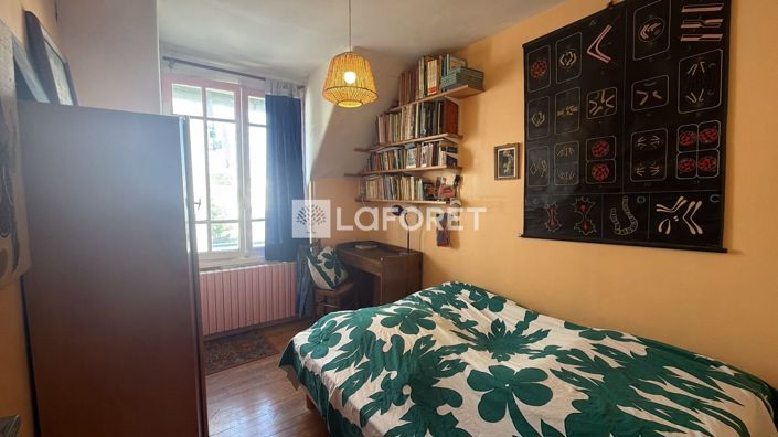 Image No.9-3 Bed House for sale