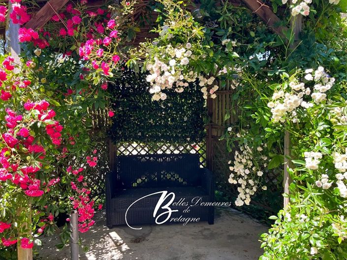 Image No.18-5 Bed House for sale