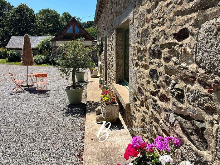 Image No.3-5 Bed House for sale