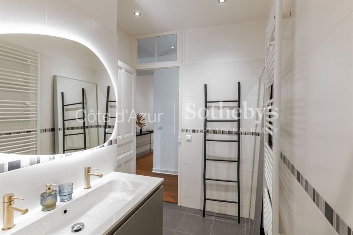 Image No.14-3 Bed Apartment for sale