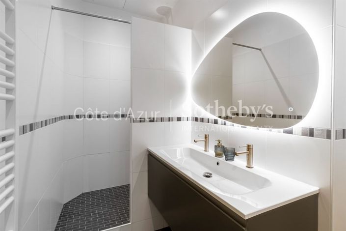 Image No.15-3 Bed Apartment for sale