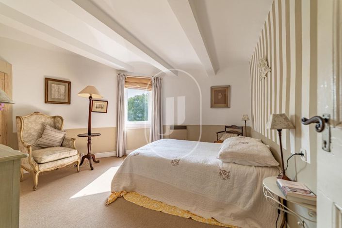 Image No.7-4 Bed House for sale