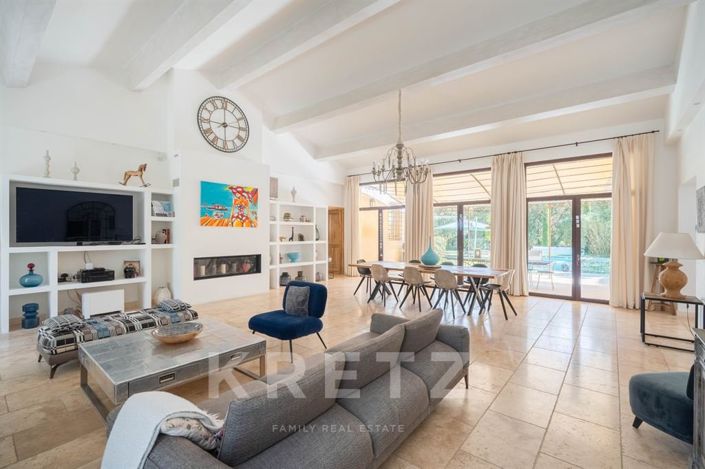 Image No.6-4 Bed House for sale