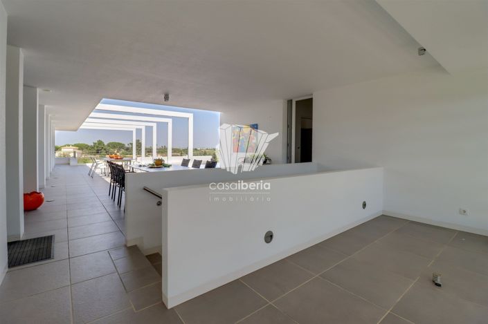 Image No.23-4 Bed House for sale