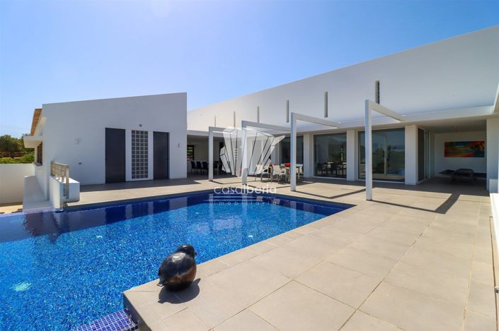 Image No.32-4 Bed House for sale