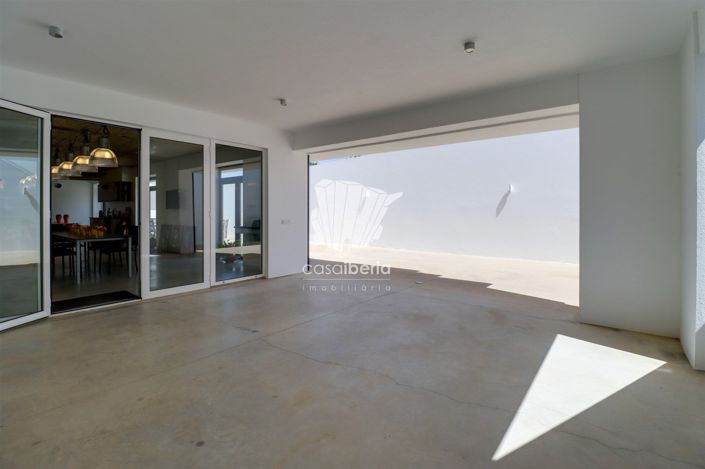 Image No.38-4 Bed House for sale
