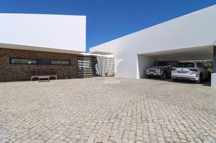 Image No.59-4 Bed House for sale