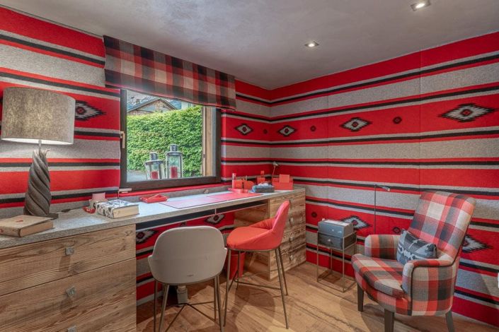 Image No.45-4 Bed Property for sale