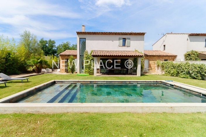 Image No.2-Maison de 4 chambres à vendre à Grimaud