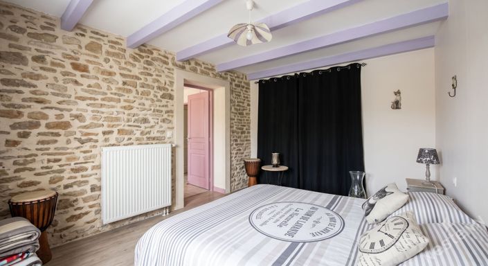 Image No.8-4 Bed House for sale
