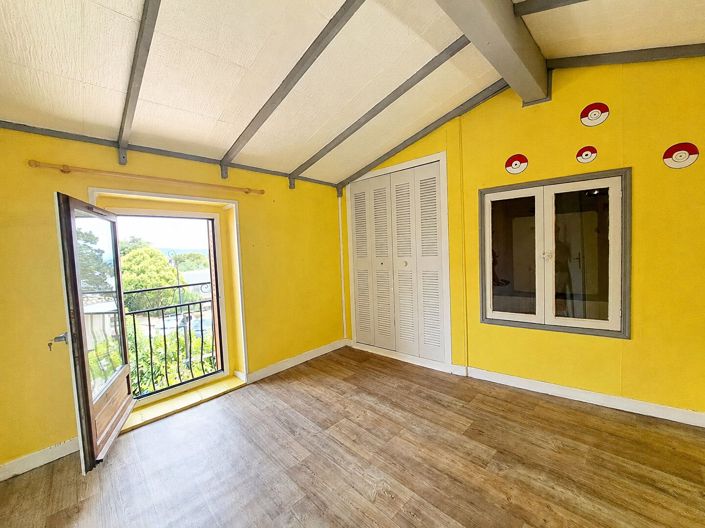 Image No.9-3 Bed House for sale