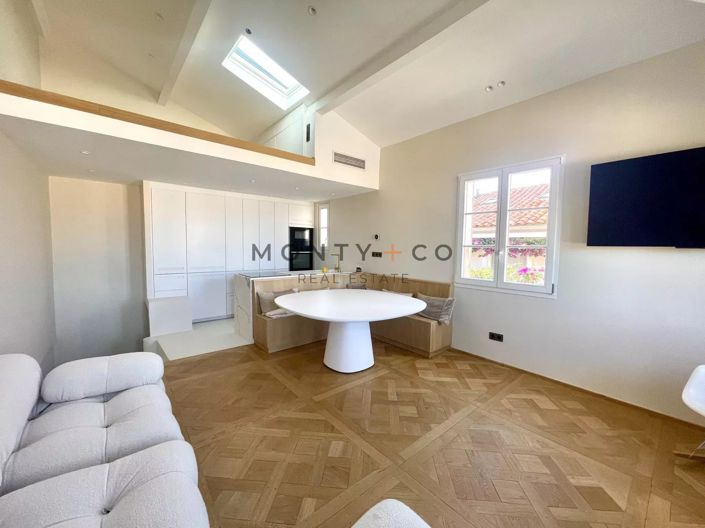 Image No.2-2 Bed House for sale