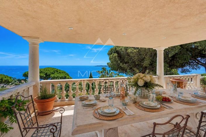 Image No.4-6 Bed House for sale