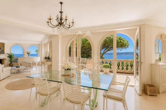 Image No.7-6 Bed House for sale
