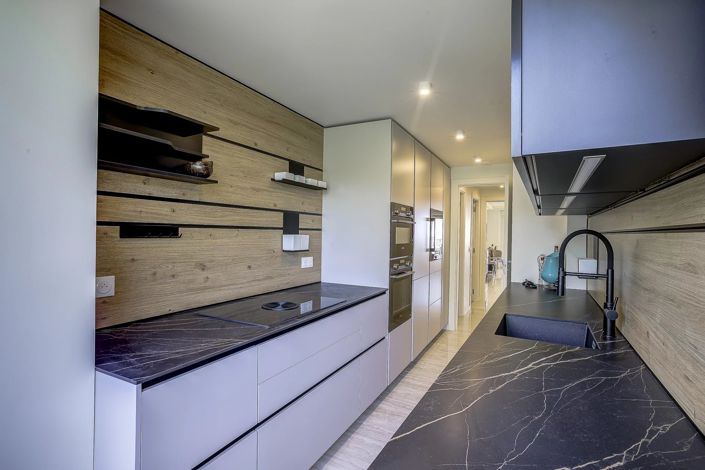 Image No.11-3 Bed Apartment for sale