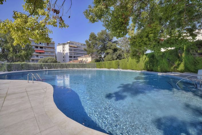 Image No.18-3 Bed Apartment for sale