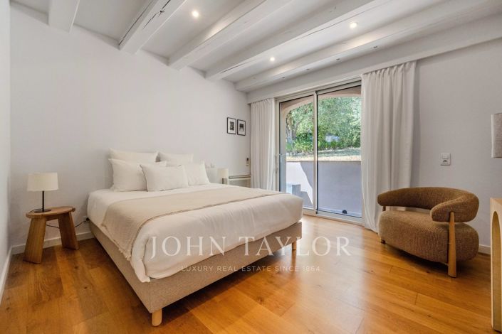 Image No.14-6 Bed House for sale