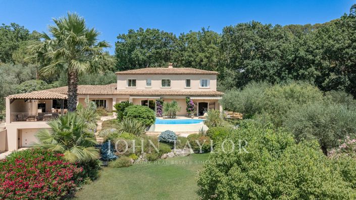 Image No.2-6 Bed House for sale