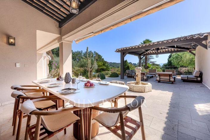 Image No.20-6 Bed House for sale