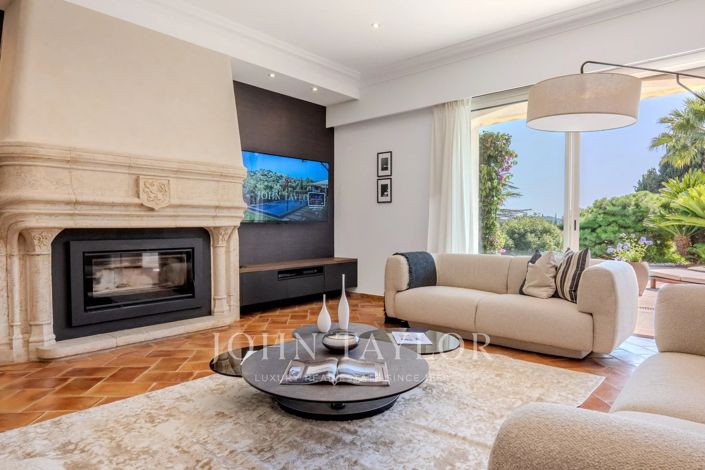 Image No.3-6 Bed House for sale