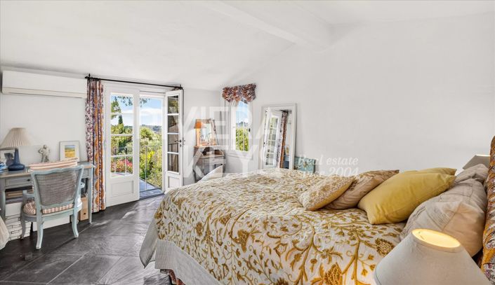 Image No.14-3 Bed House for sale