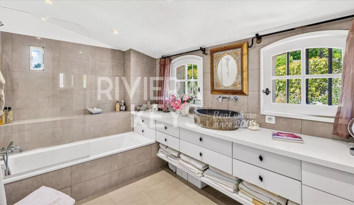 Image No.16-3 Bed House for sale