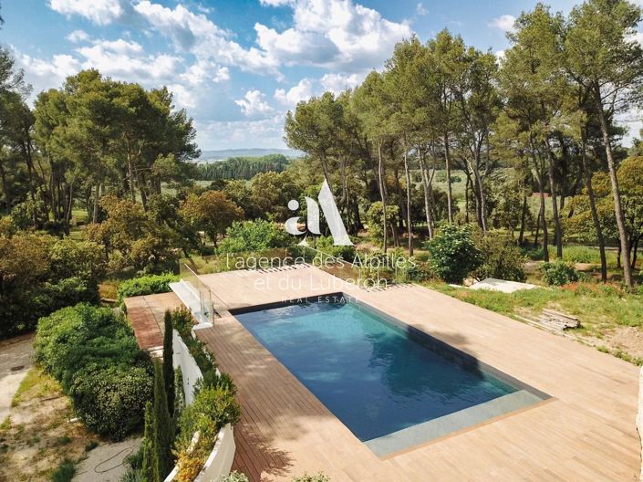 Image No.7-6 Bed House for sale